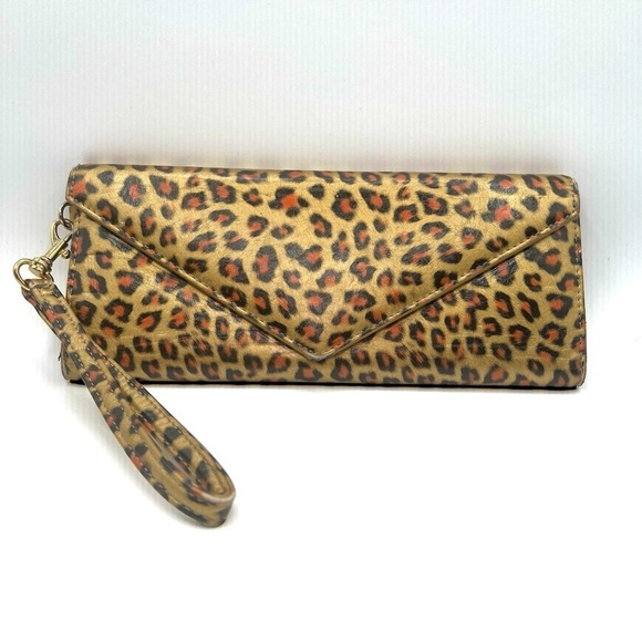 MARC BY MARC JACOBS ANIMAL PRINTS CLUTCH BROWN GOLD WRISLET  MAGNETIC CLOSURE - Picture 1 of 14